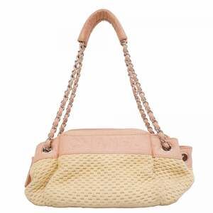 CHANEL Cream Leather Shoulder Bag